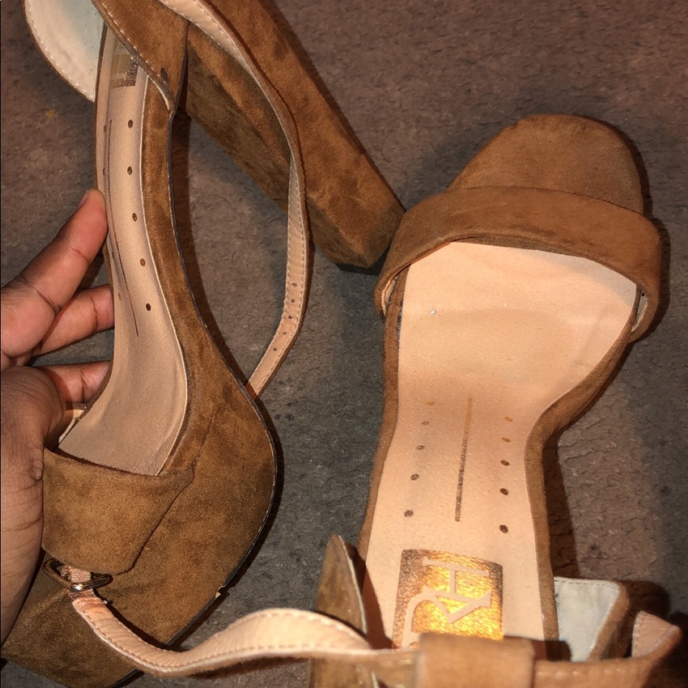Heels - Picture 2 of 2